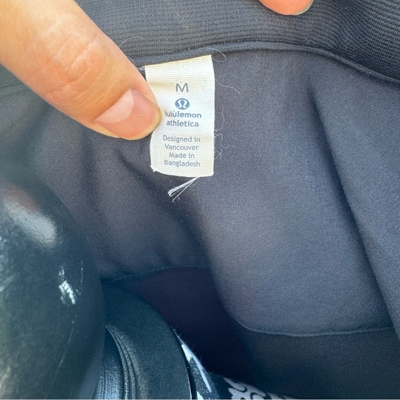 Lululemon Sojourn Button Down Jacket - Picture 4 of 5